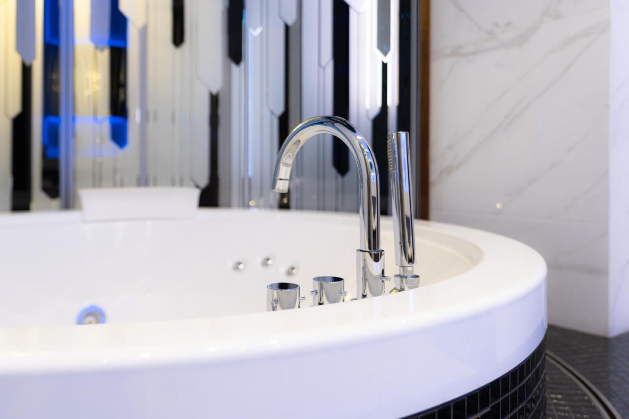 Tsarsky Hotel Киев Экстерьер фото